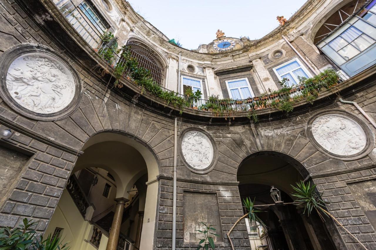 Double Room At Historical Palazzo Spinelli Neapel Rum bild